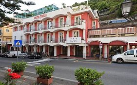 Hotel Settebello